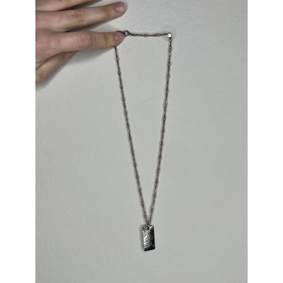 Minimalist Silver Pendant Necklace with Unique Etched Design - Picture 2 of 2